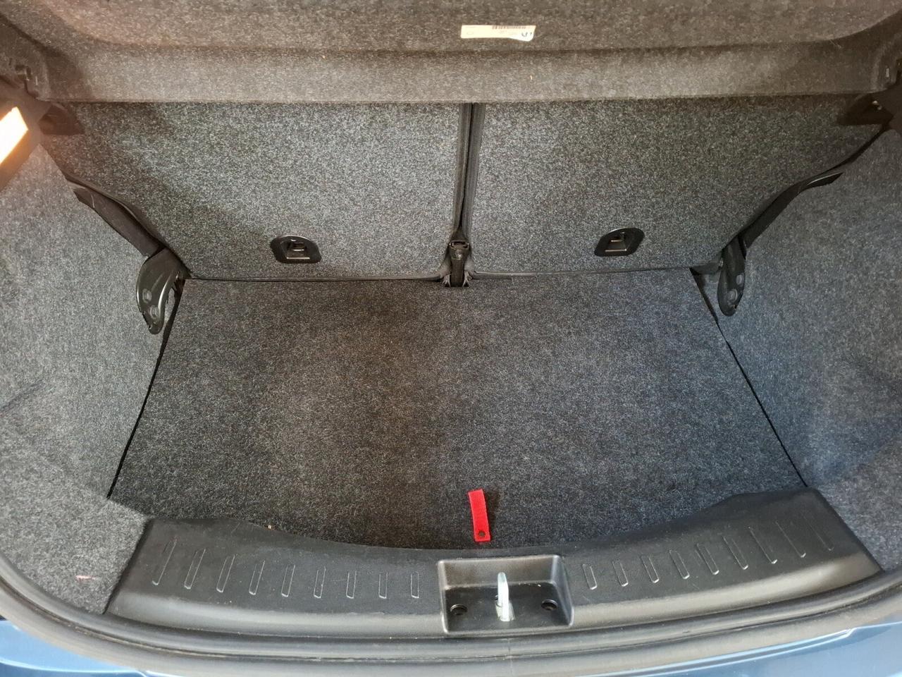 Lancia Ypsilon 1.0 FireFly 5 porte S&S Hybrid Ecochic Silver