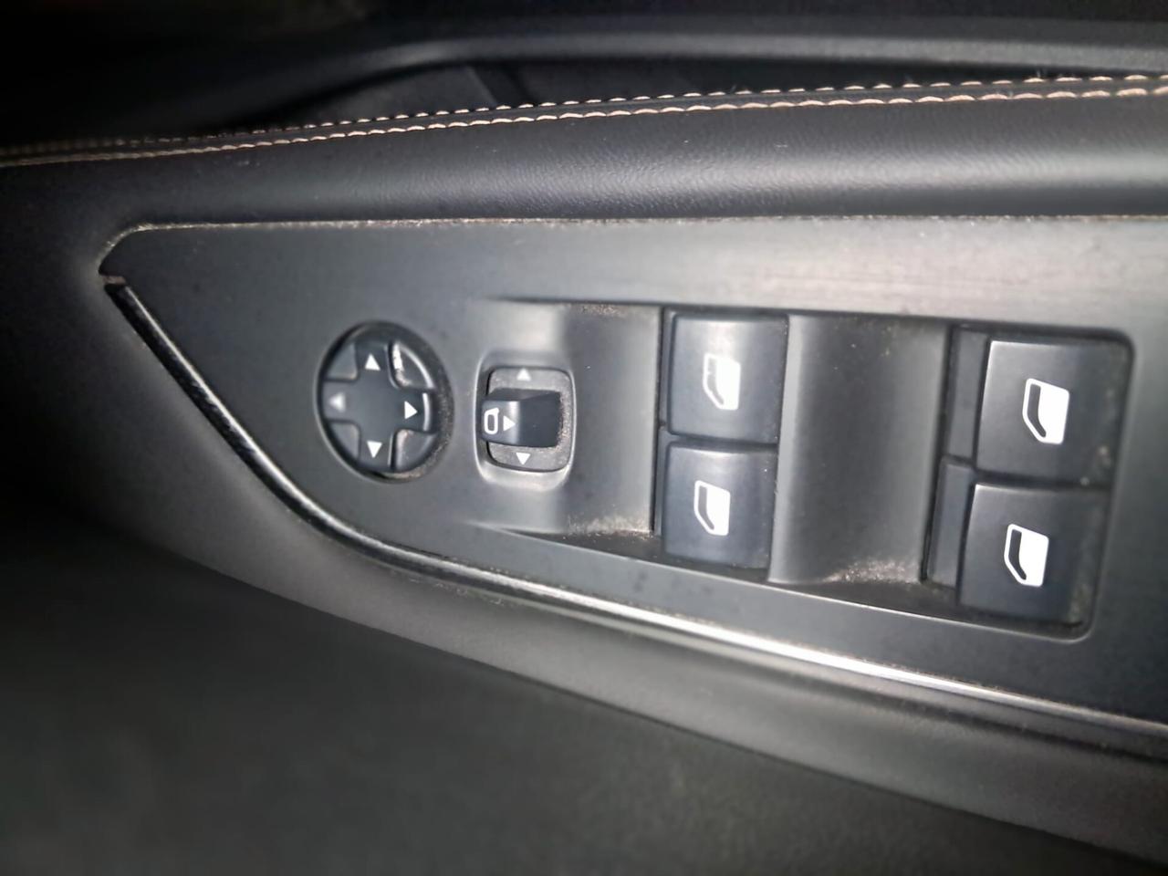 PEUGEOT 3008 1.5Diesel130CV-GtLine-FullOptionalEuro13990