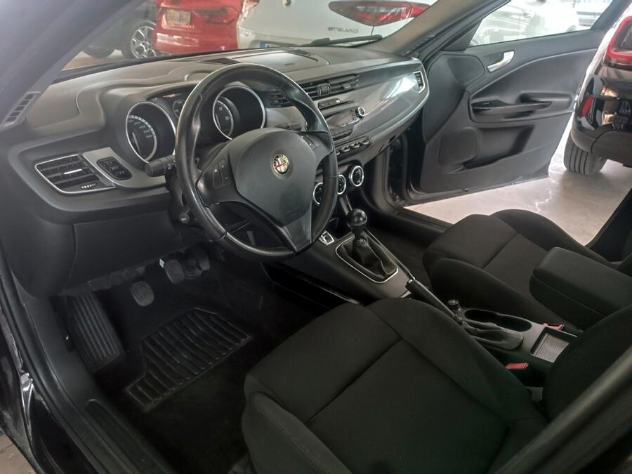 Alfa Romeo Giulietta 1.6 JTDm-2 105 CV Distinctive