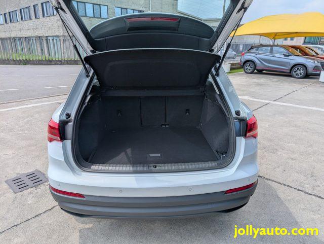AUDI Q3 35 TDI S tronic Business