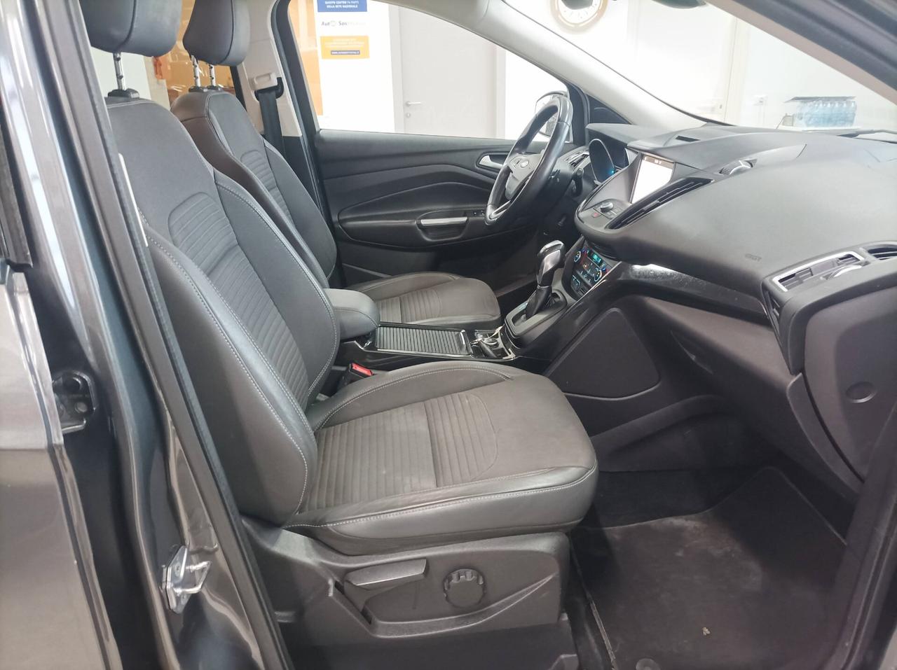 Ford Kuga 2.0 TDCI 150 CV S&S 4WD Powershift Business 10/2018