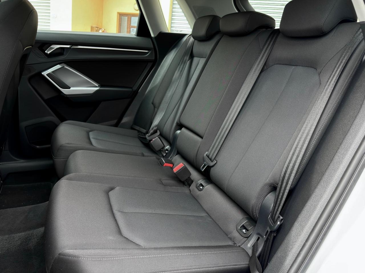 Audi Q3 35 TDI S tronic S-Line 12/2019