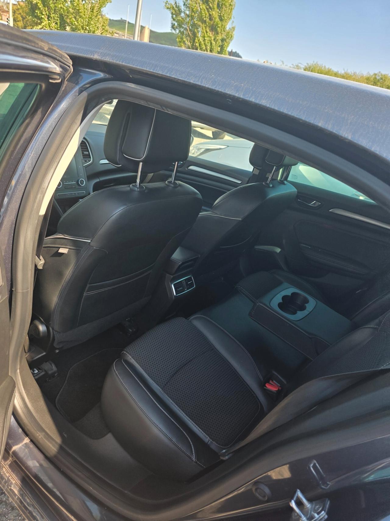 Renault Megane Mégane dCi 8V 110 CV EDC Energy Bose