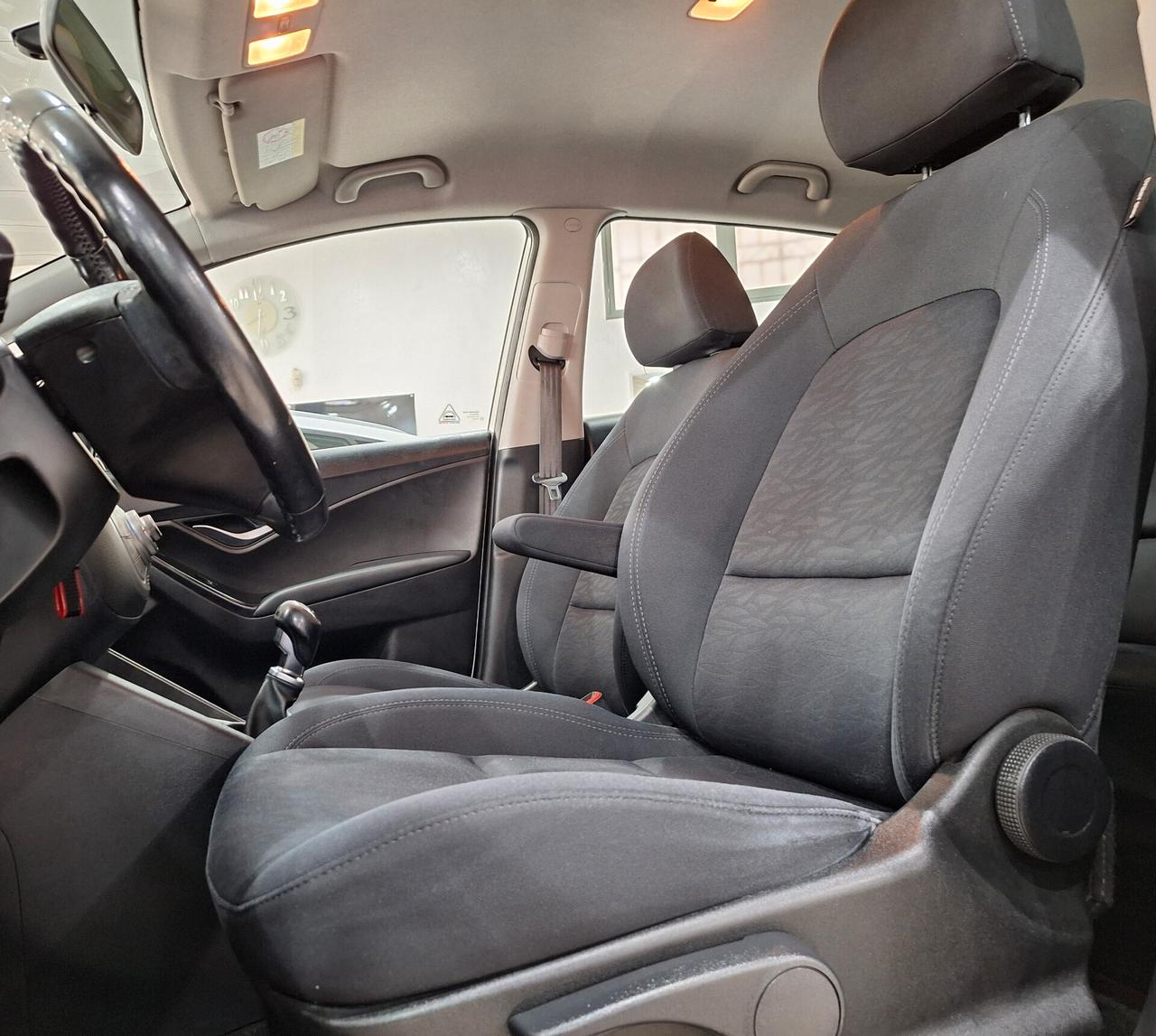 Hyundai iX20 1.4 CRDI 90 CV NEO-PATENTATI