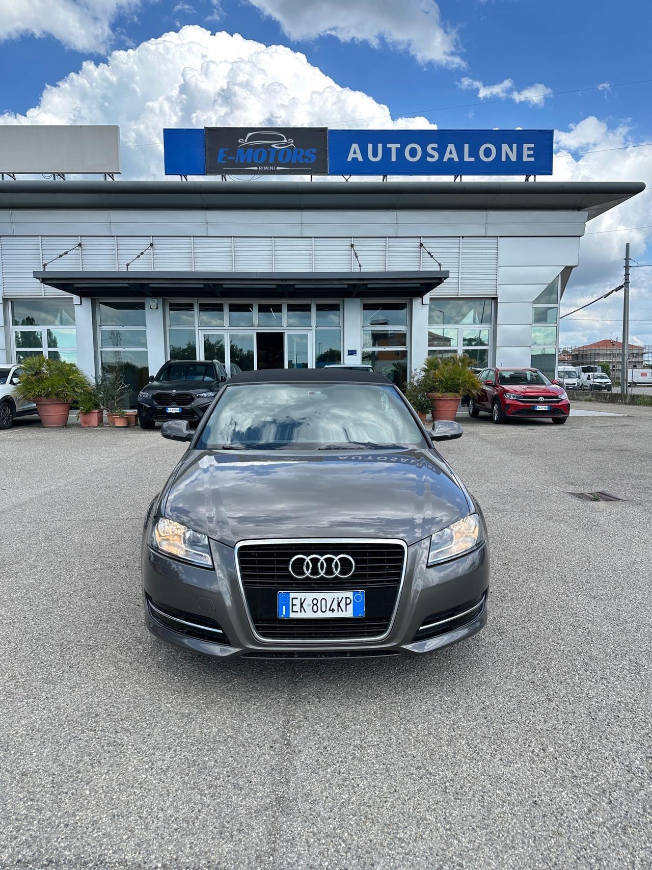 Audi A3 Cabrio 1.6 TDI 105 CV CR Attraction - 2012