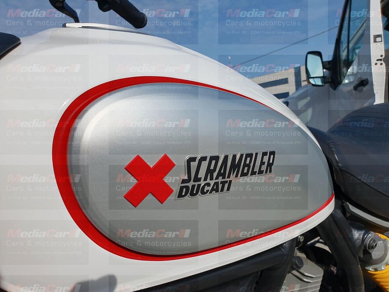 Ducati Scrambler desert sald