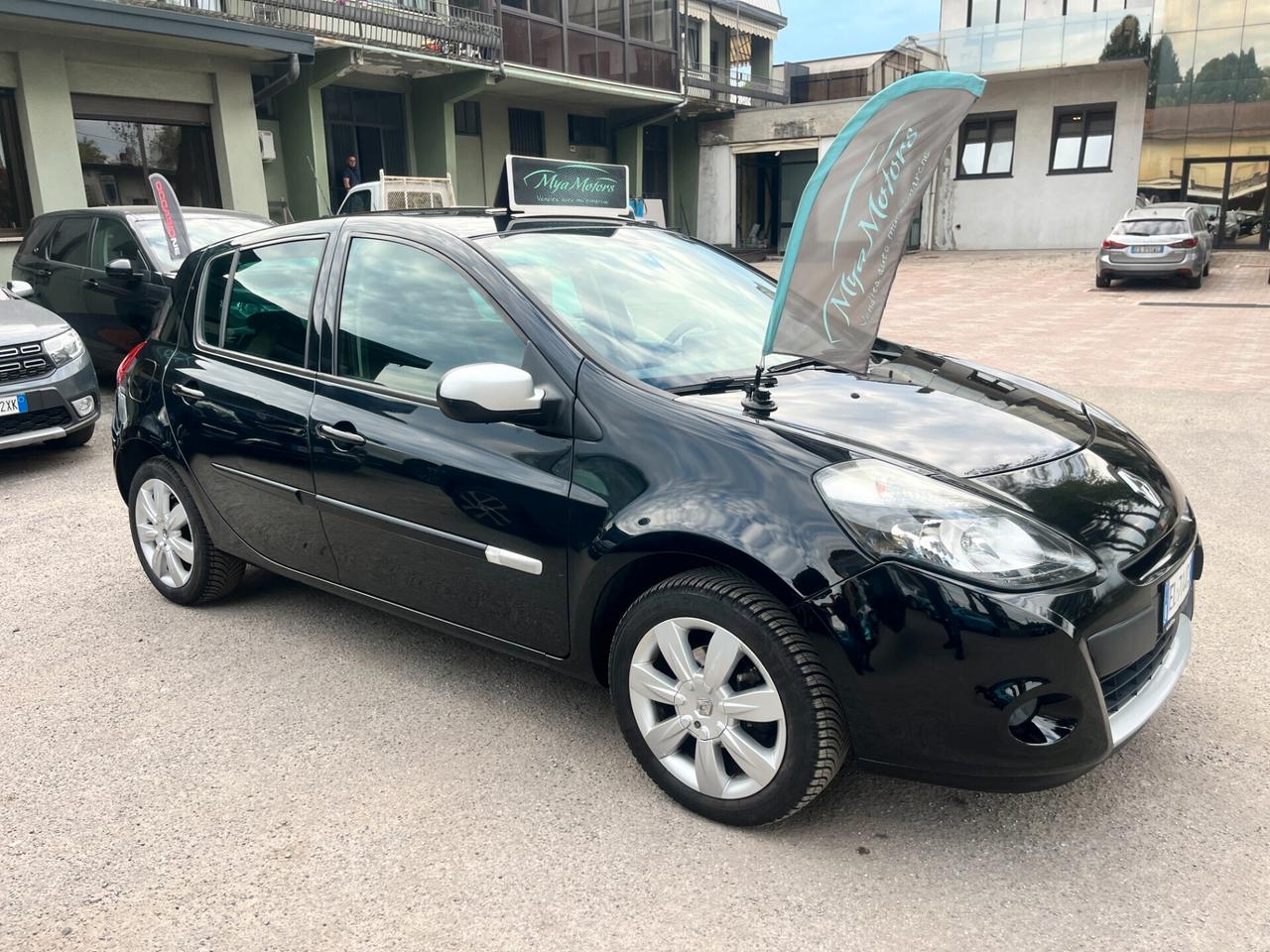 Renault Clio 1.2 16V 5 porte Dynamique