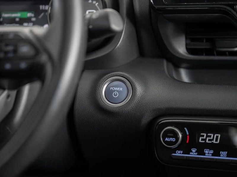 Toyota Yaris Yaris 1.5 Hybrid 5 porte Lounge