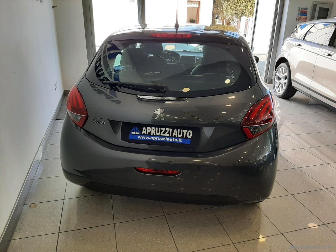 PEUGEOT 208 PureTech 82 5p. Allure