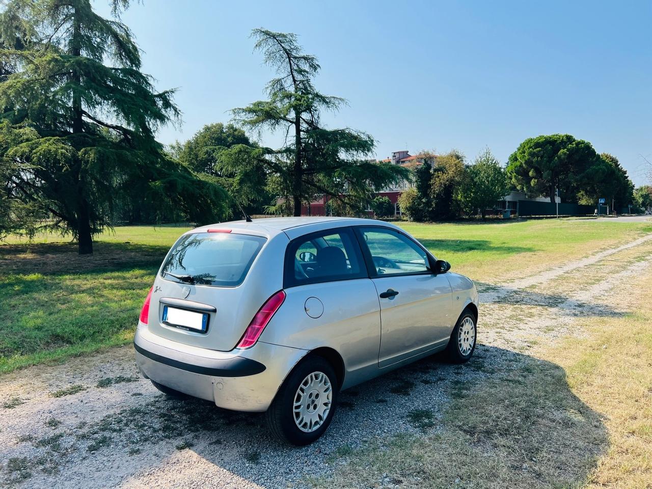 Lancia Ypsilon 1.2 Argento