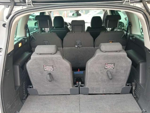 Peugeot 5008 1.6 hdi Style euro 6B 7 posti