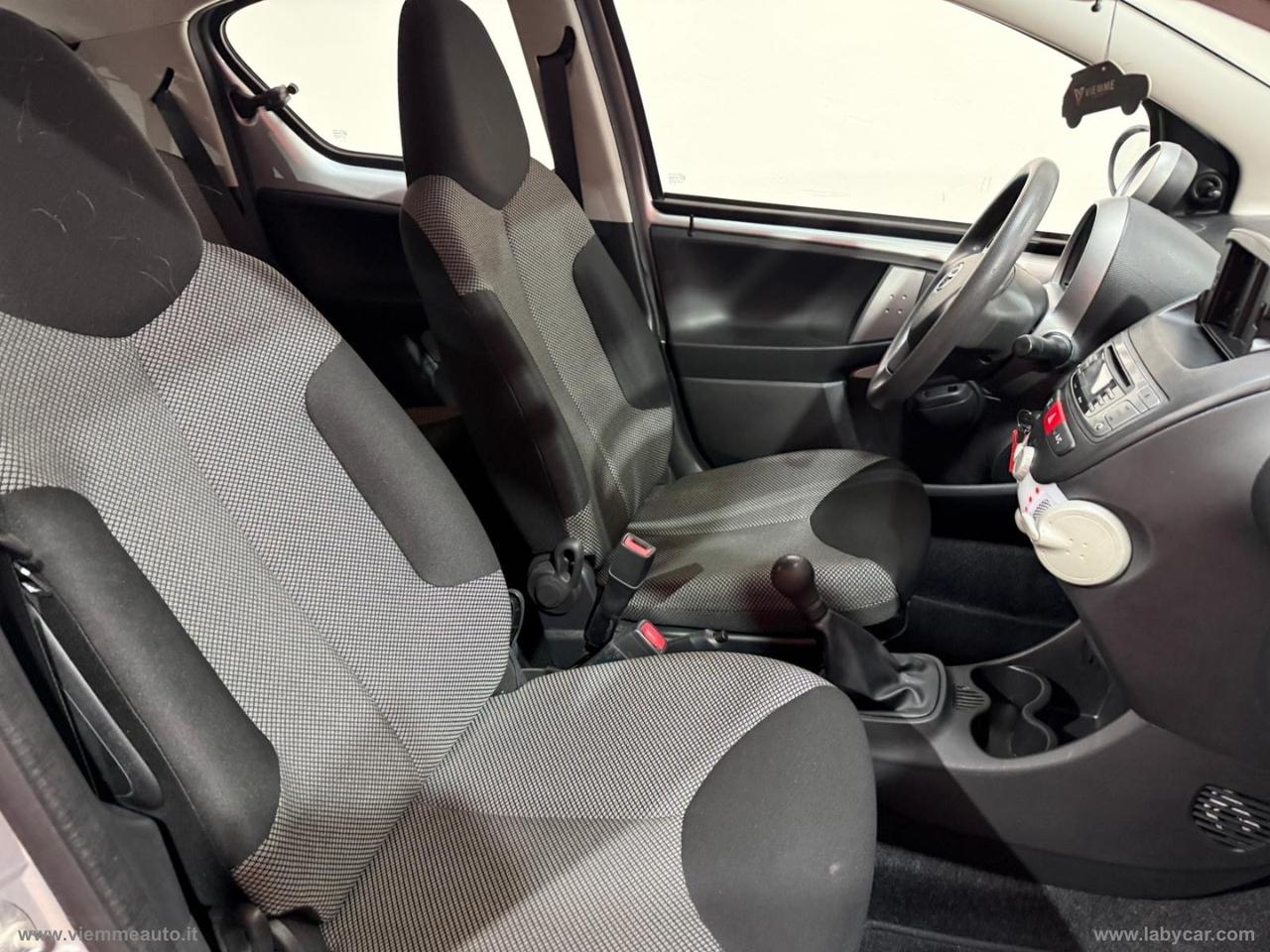 TOYOTA Aygo 1.0 12V VVT-i 5p. Lounge Connect