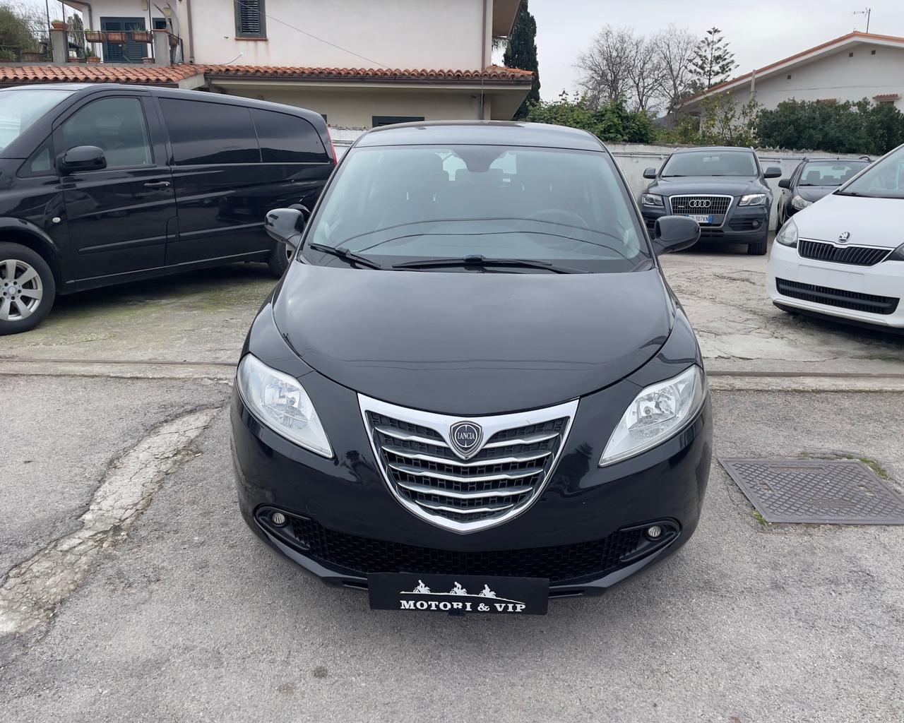 Lancia Ypsilon 1.2 69 CV 5 porte Platinum