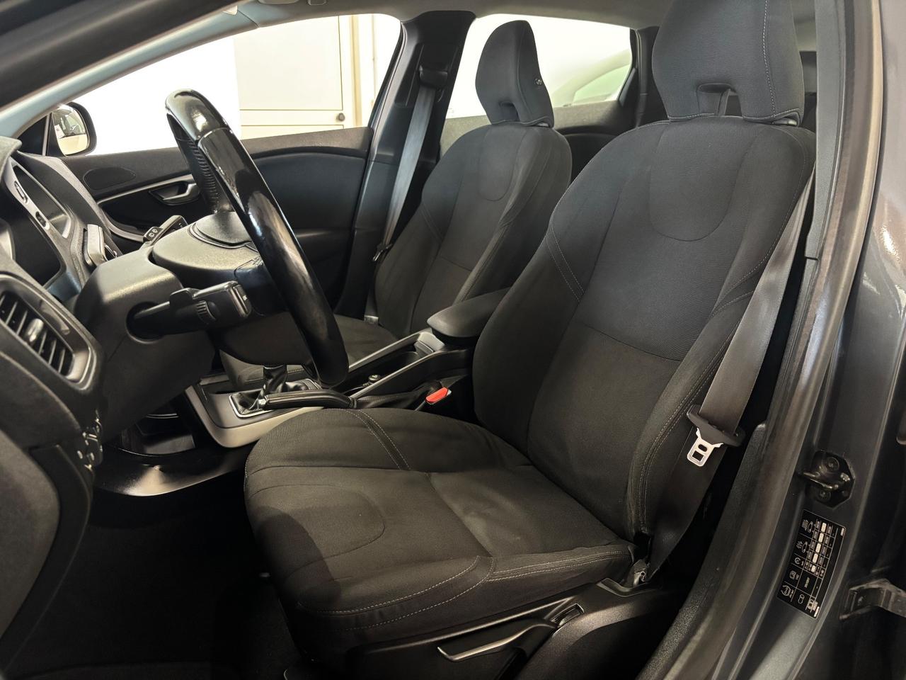 Volvo V40 D2 1.6 Summum | OK NEOPATENTATI |