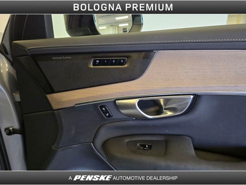 Volvo XC90 XC90 T8 Plug-in Hybrid AWD automatico 7 posti Ultra Dark