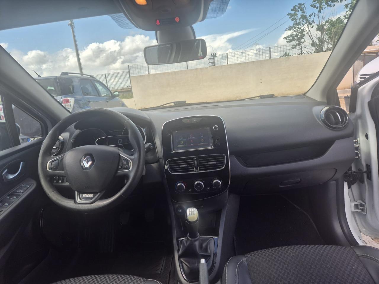 Renault Clio dCi 8V 90 CV 5 porte Moschino Zen
