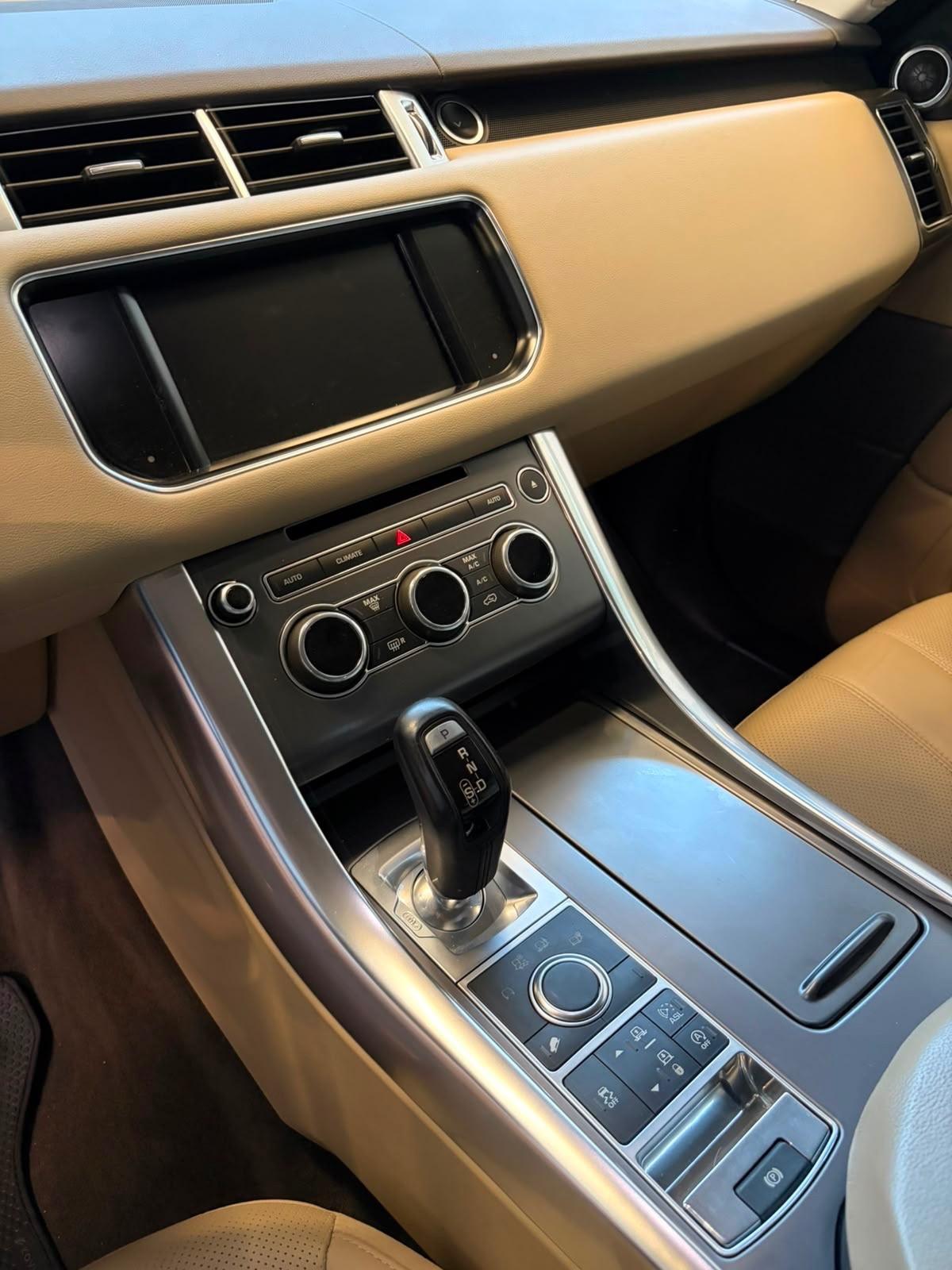 Land Rover Range Sport 3.0 TDV6 SE