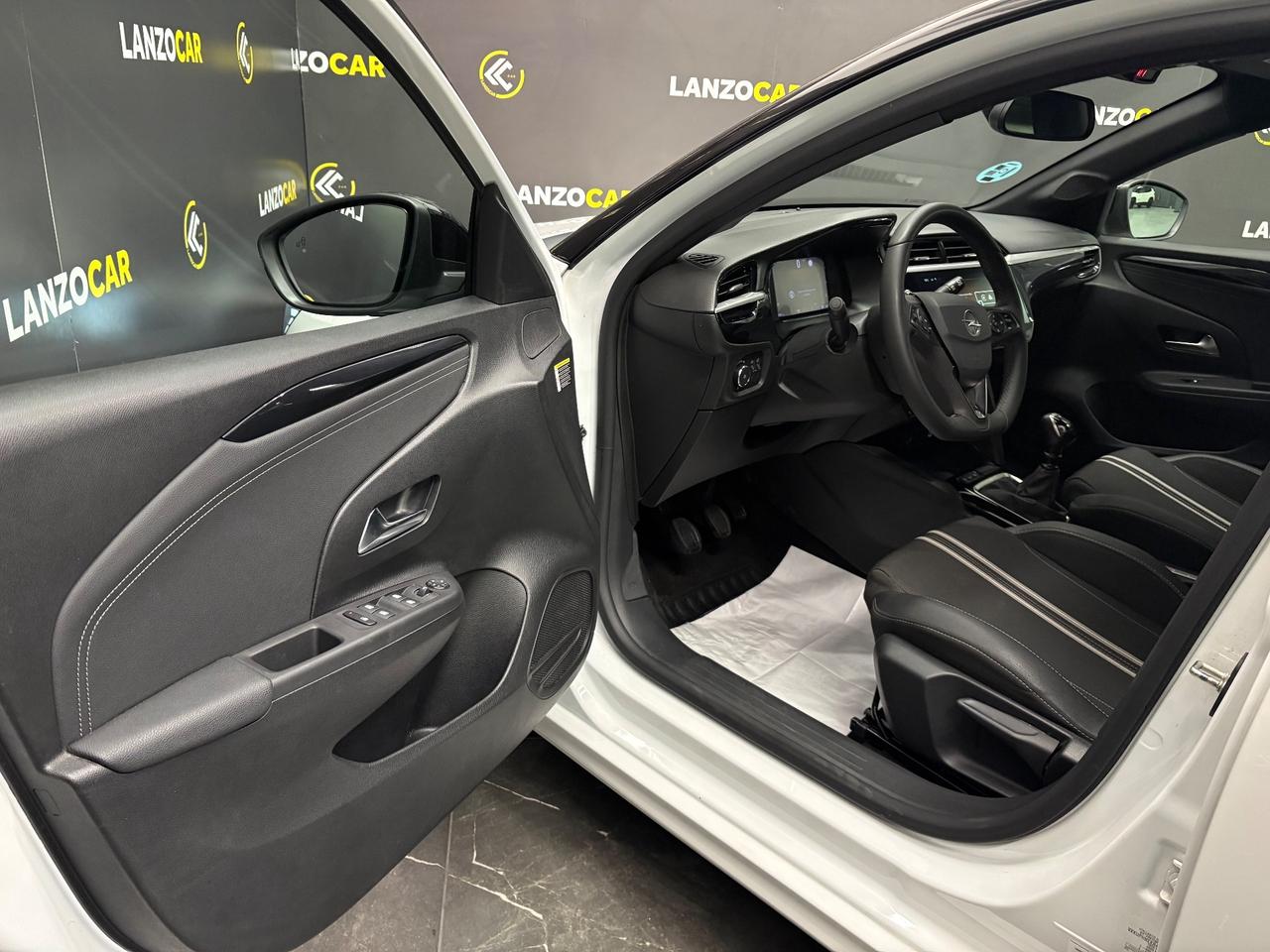 Opel Corsa 1.2 GS LINE