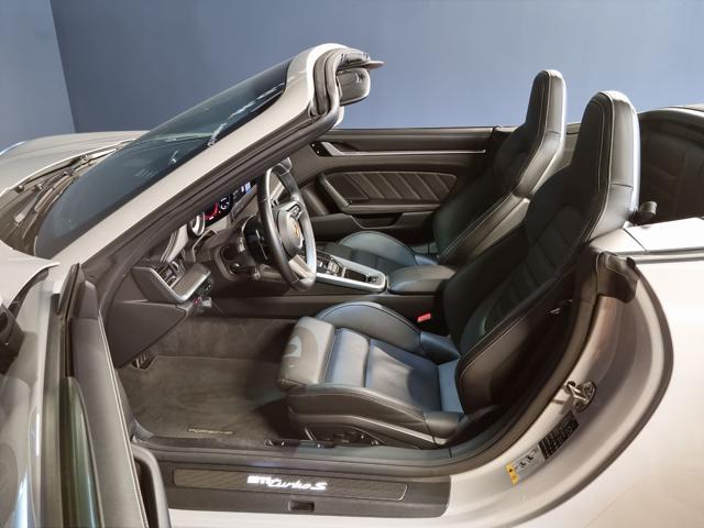 PORSCHE 911 Turbo S Cabriolet 650 cv