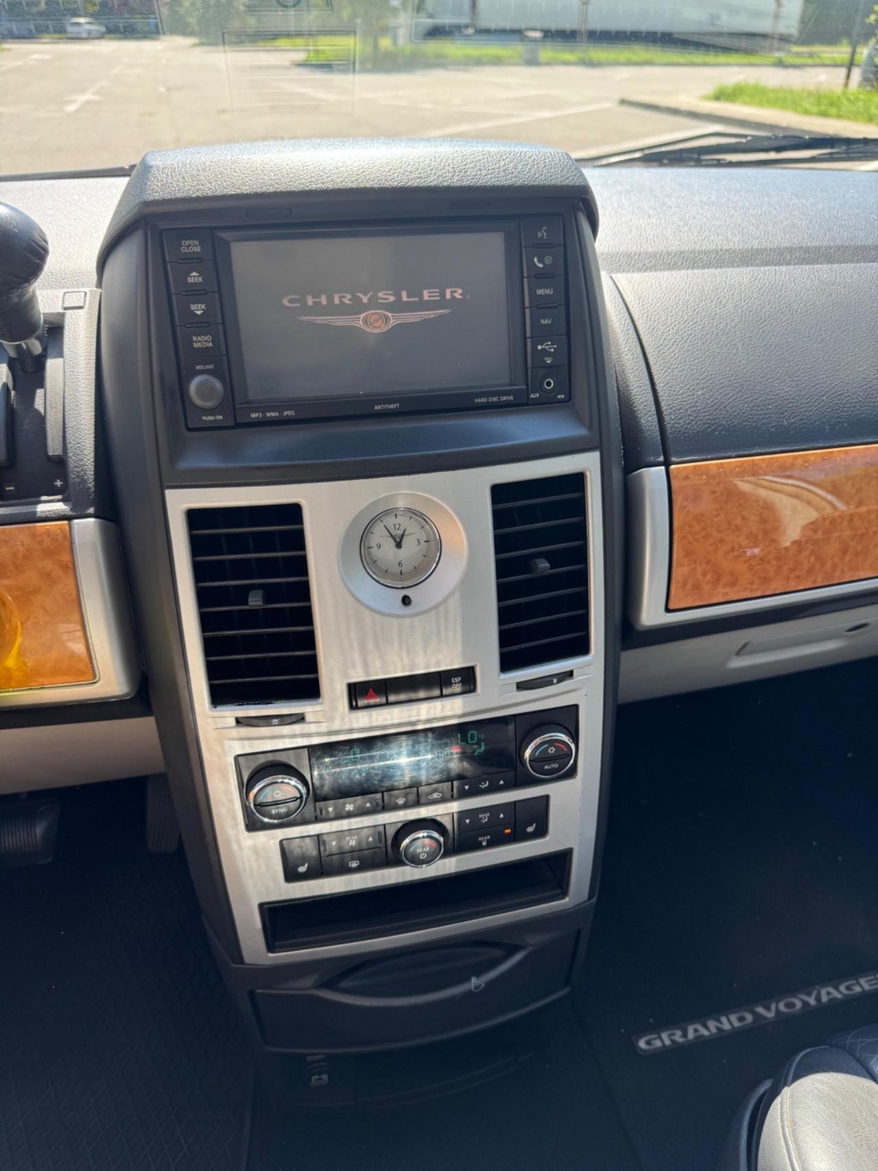 Chrysler Voyager Grand 2.8 CRD Limited 7 Posti