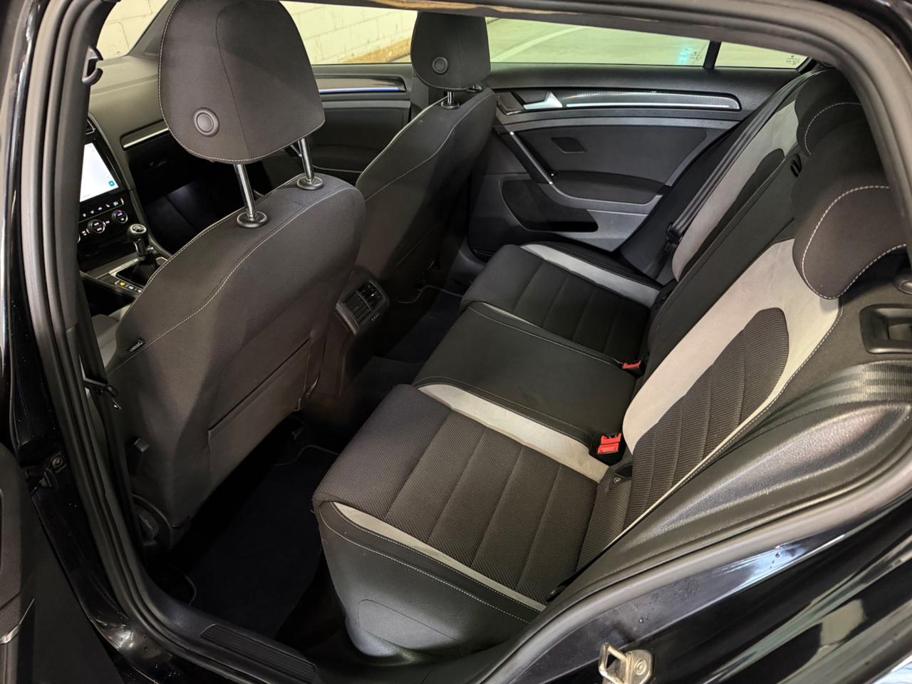 Volkswagen Golf R 2.0 5p.