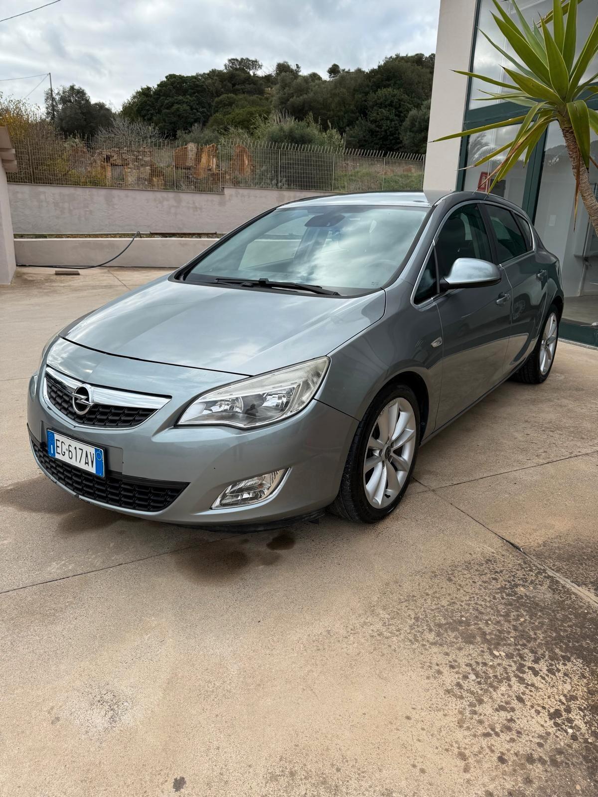 Opel Astra 1.7 CDTI 125CV 5 porte Cosmo