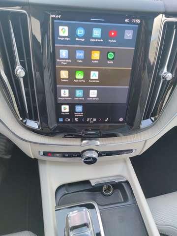 Volvo XC60 XC60 II 2022 2.0 b4 Plus Dark auto