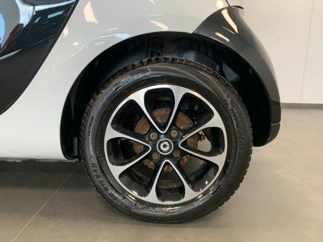 SMART ForTwo 1.0 Benzina Black Passion Strafull