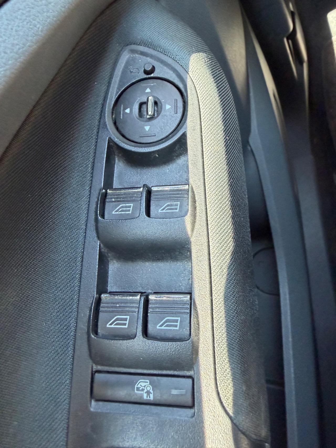 Ford C-Max 1.6 TDCi 95CV Titanium