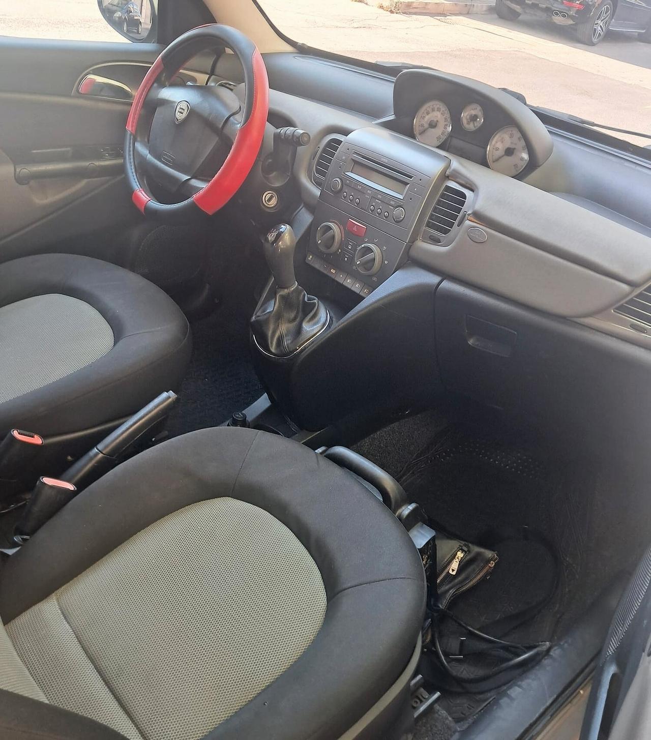 Lancia Ypsilon 1.3 Multijet 16V Oro