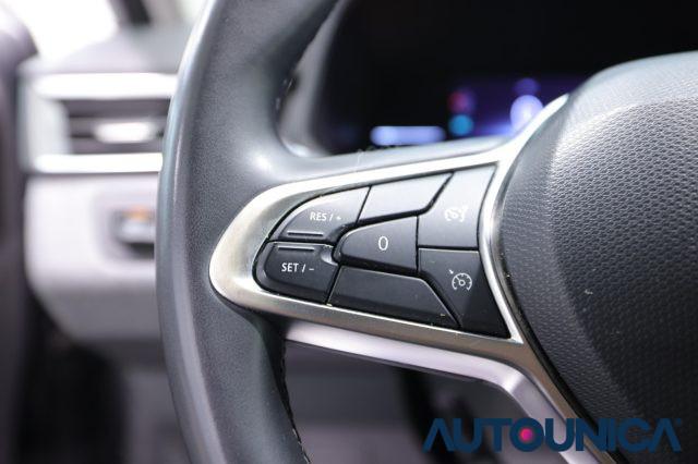 RENAULT Clio SCE 65 CV 5 PORTE EVOLUTION FARI LED NEOPATENTATI