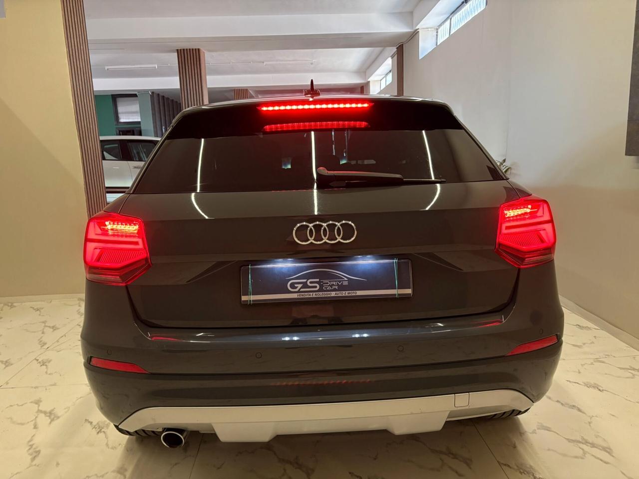 Audi Q2 1600cc TDI 116cv IDENTITY BLACK