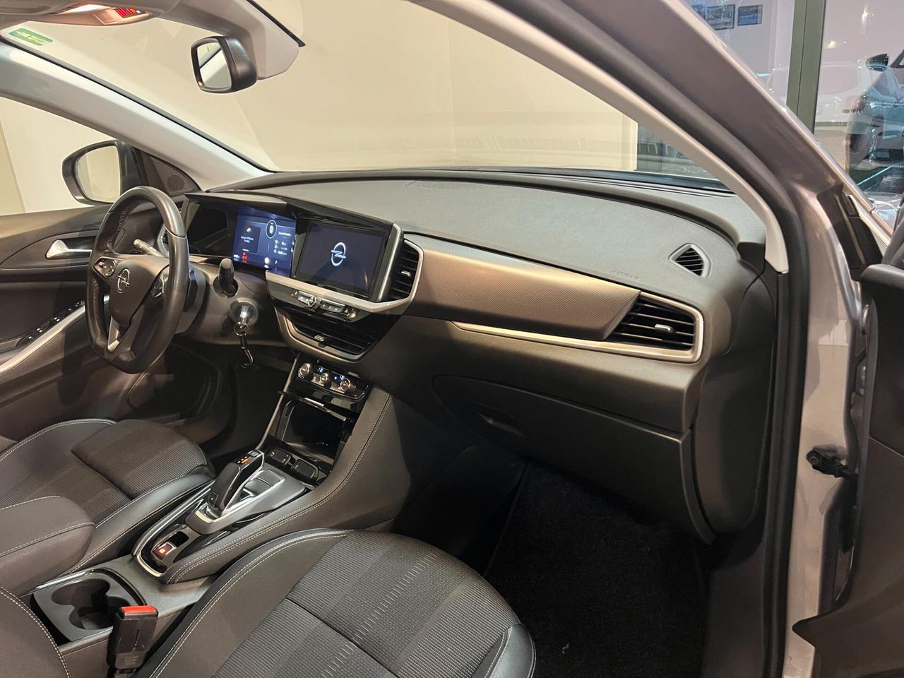 Opel Grandland 1.5 diesel Ecotec aut. Business Elegance