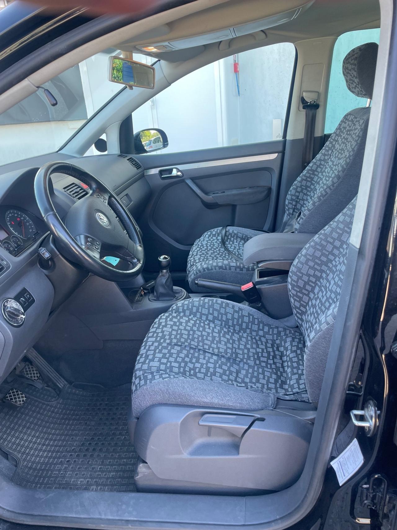 Volkswagen Touran 1.9 TDI Highline