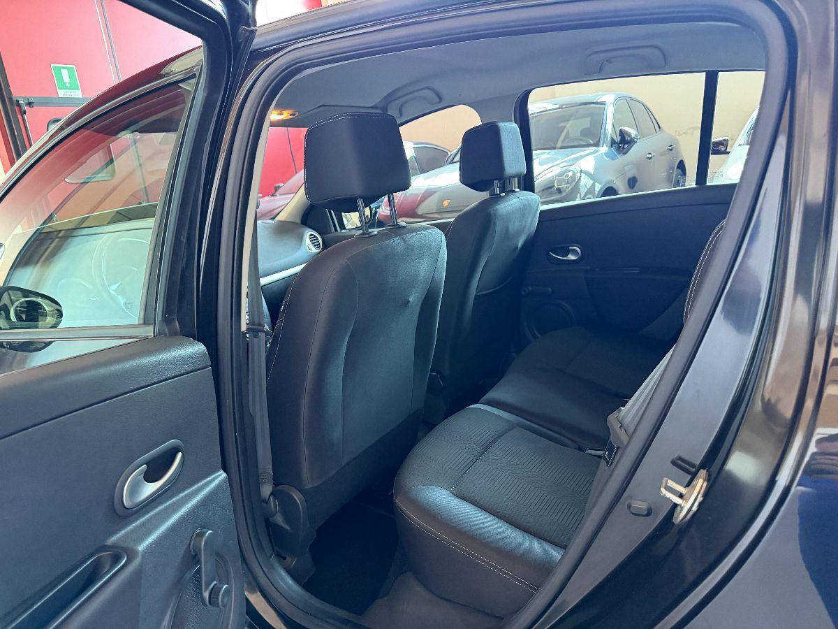 RENAULT - Clio - 1.2 5p. Dynamique