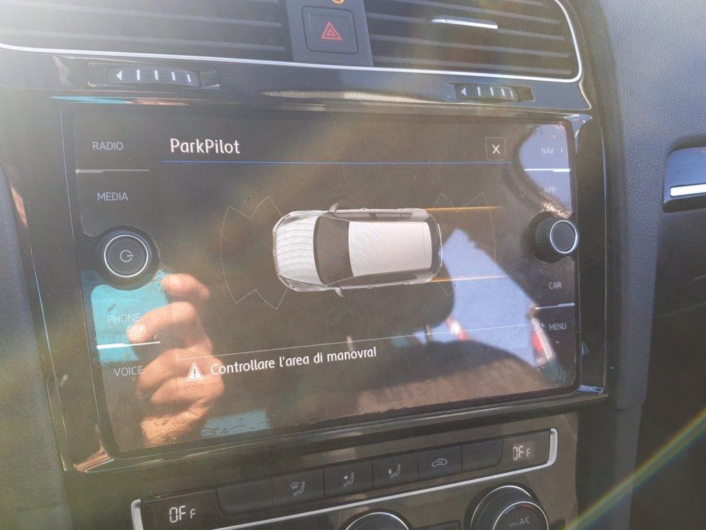 VOLKSWAGEN Golf 5p 1.5 tgi executive 130cv dsg del 2019