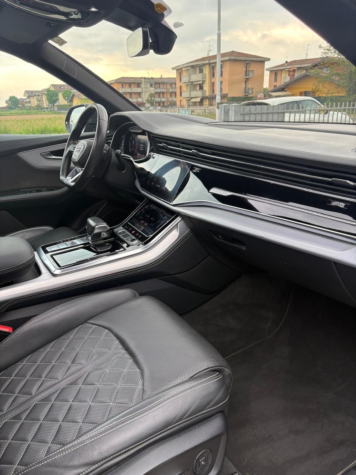 Audi Q8 50 TDI 286 CV quattro tiptronic Sport