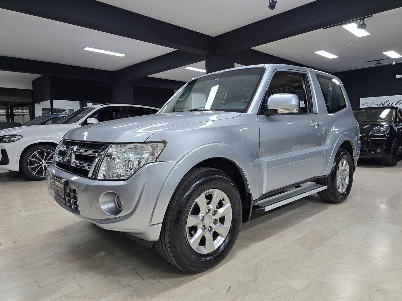 Mitsubishi Pajero 3.2 DI-D 16V 3p. Intense DPF