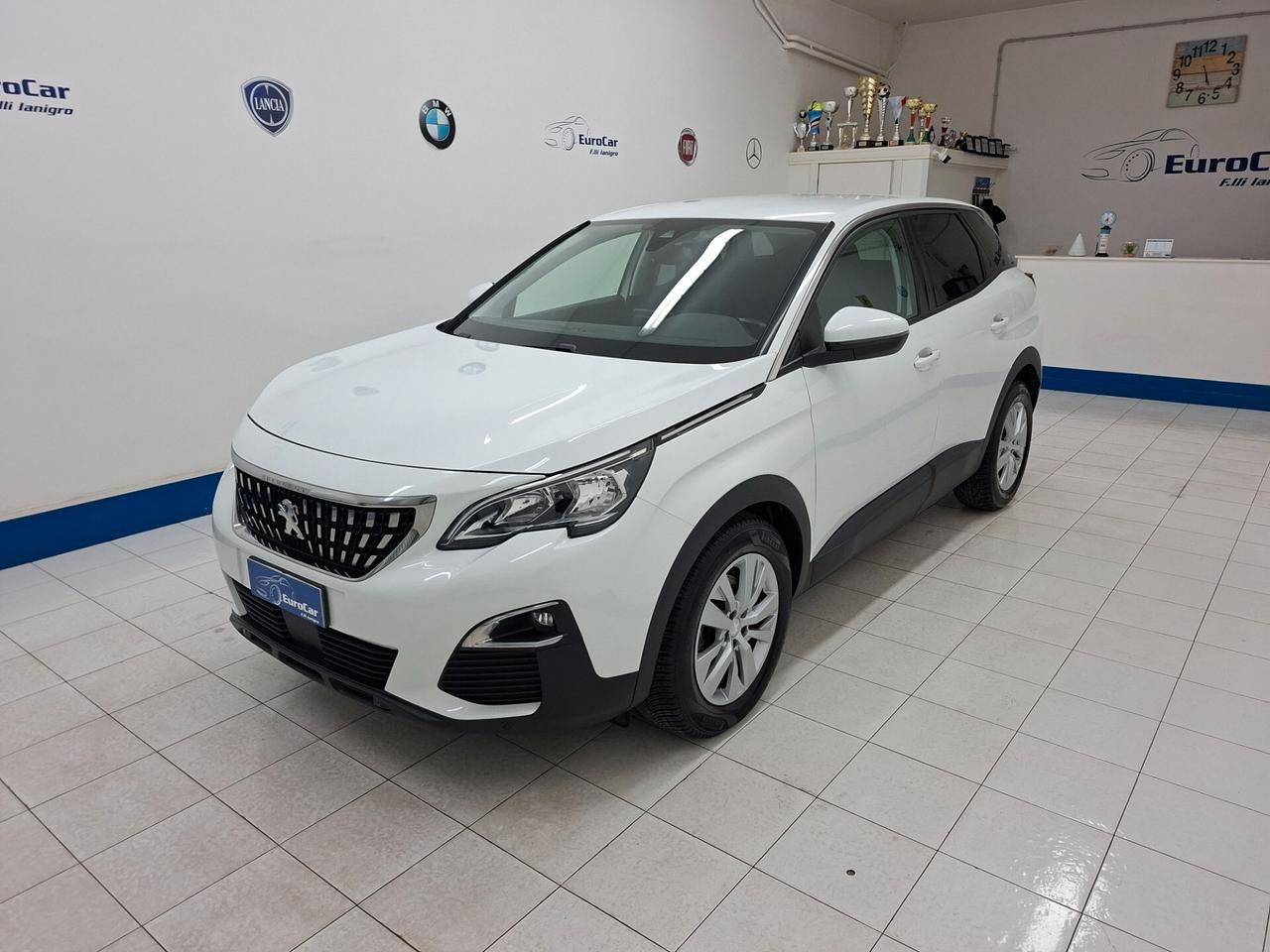 Peugeot 3008 Business 1.5 BlueHDi 130cv