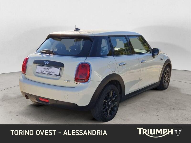 MINI Mini 5 porte Mini 5p 1.5 One Baker Street 102cv auto