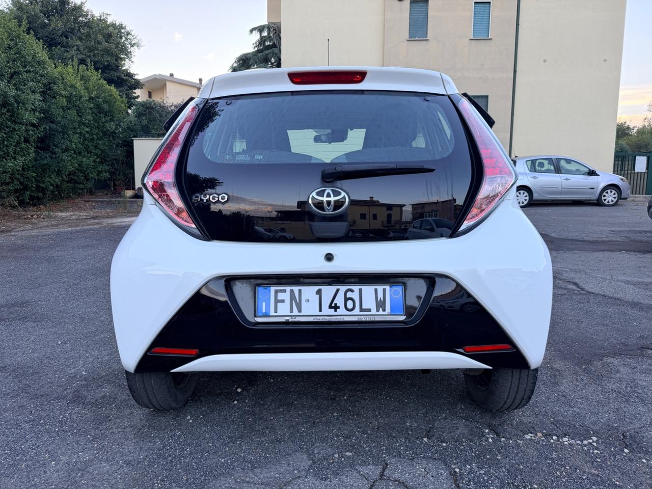 Toyota Aygo 1.0 VVT-i 69 CV 5 porte x-play TSS MMT