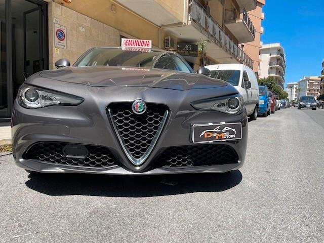 Alfa Romeo Giulia 2.2 Turbodiesel 160 CV AT8 Business