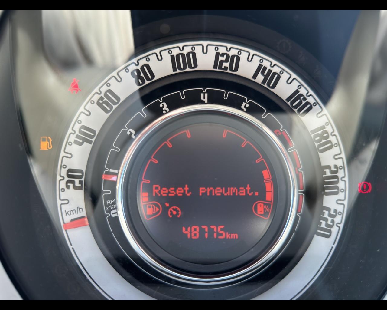 FIAT 500 (2015-2024) - 500 C 1.0 Hybrid Dolcevita