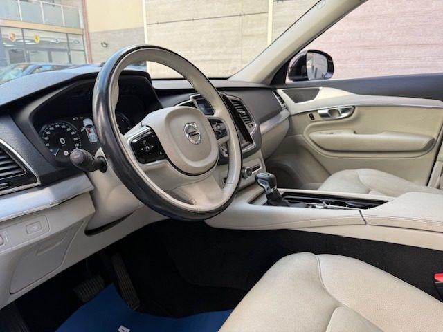 VOLVO XC90 D5 AWD Geartronic 7 posti Momentum