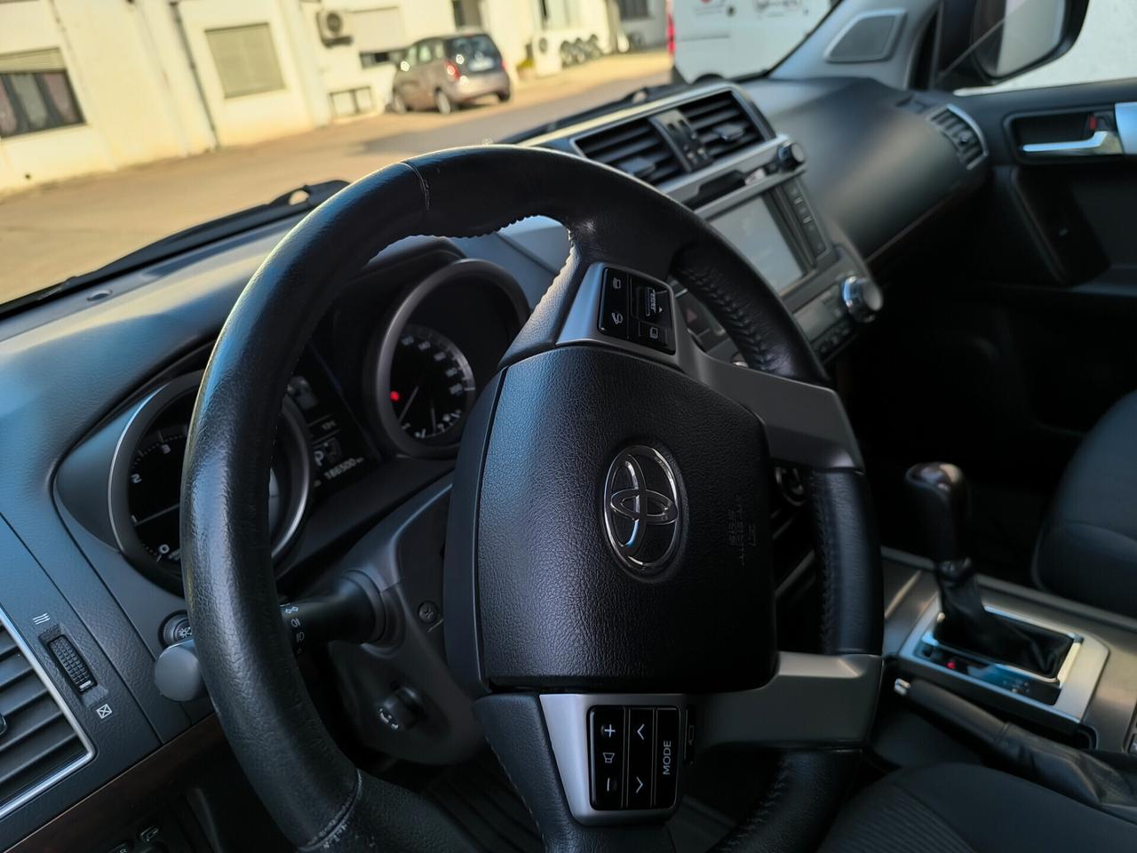 Toyota Land Cruiser 2.8 D4-D A/T 5 porte Lounge+