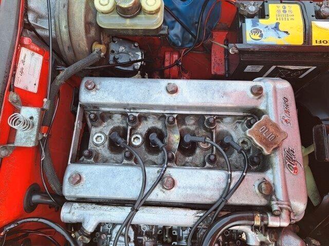 Alfa Romeo Spider DUETTO 1.6 2°S. -service book -2+2