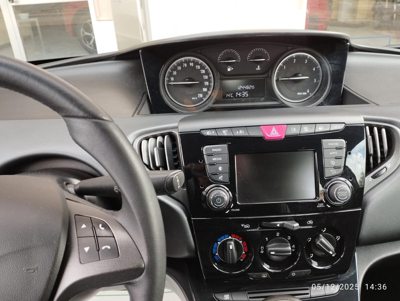 Lancia Ypsilon 1.3 MJT 16V 95 CV Gold