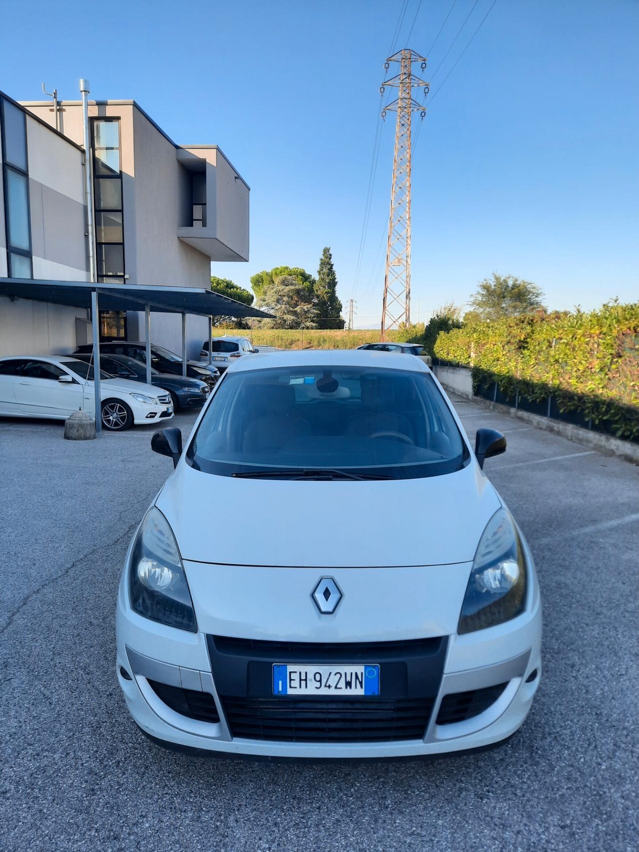 Renault Scenic Scénic X-Mod 1.5 dCi 110CV Luxe