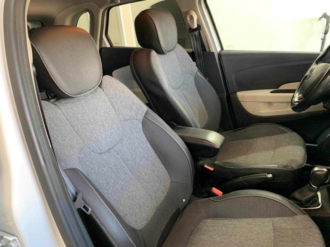 Renault Captur dCi 8V 90 CV EDC Sport Edition