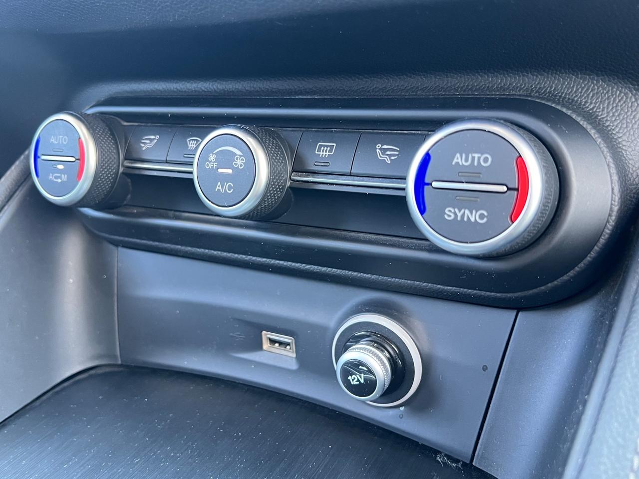 Alfa Stelvio 2.2 180 cv